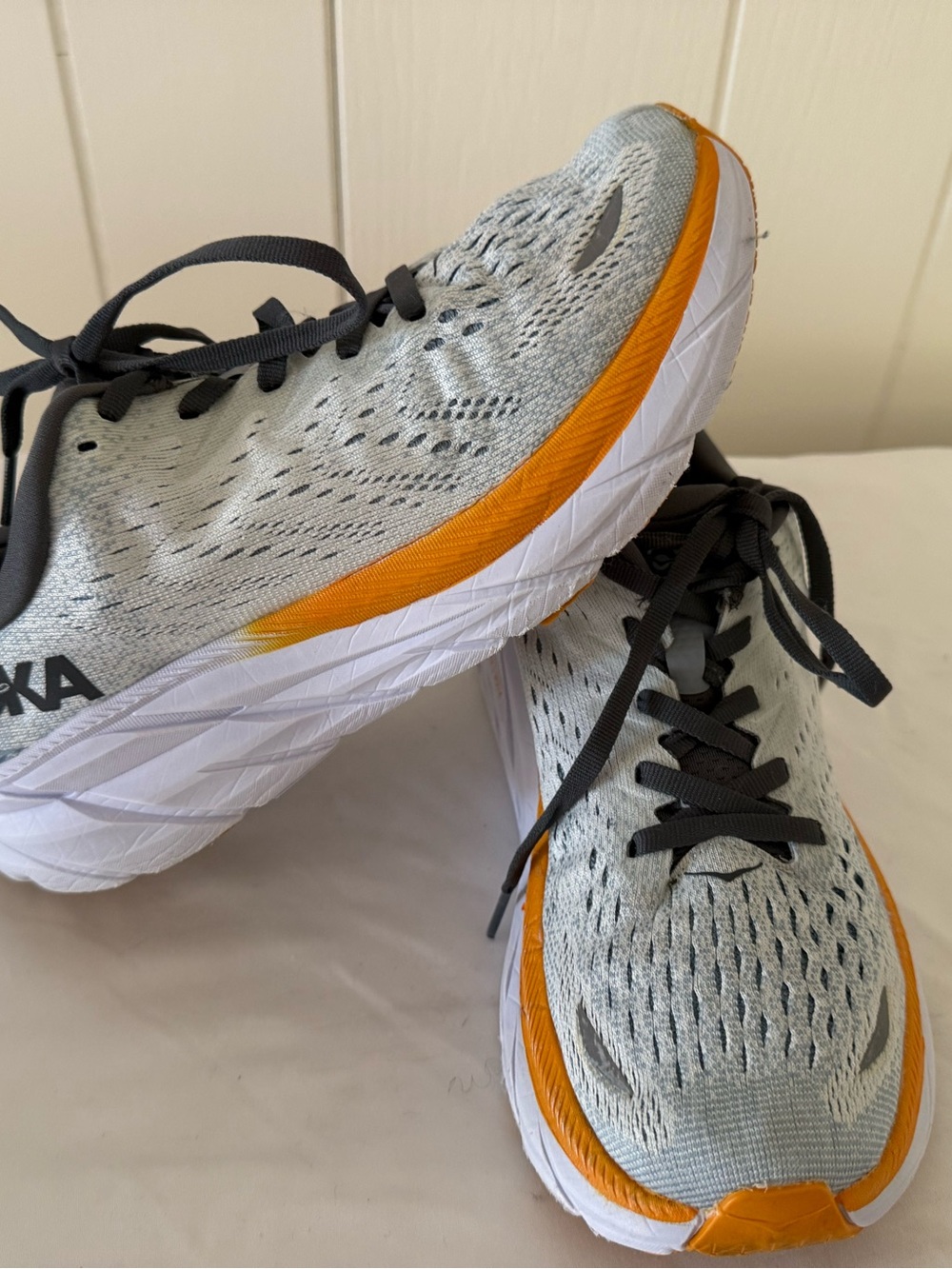 Women’s Hoka Clifton 8 size 7.5B Light Grey & Orange Running Shoes